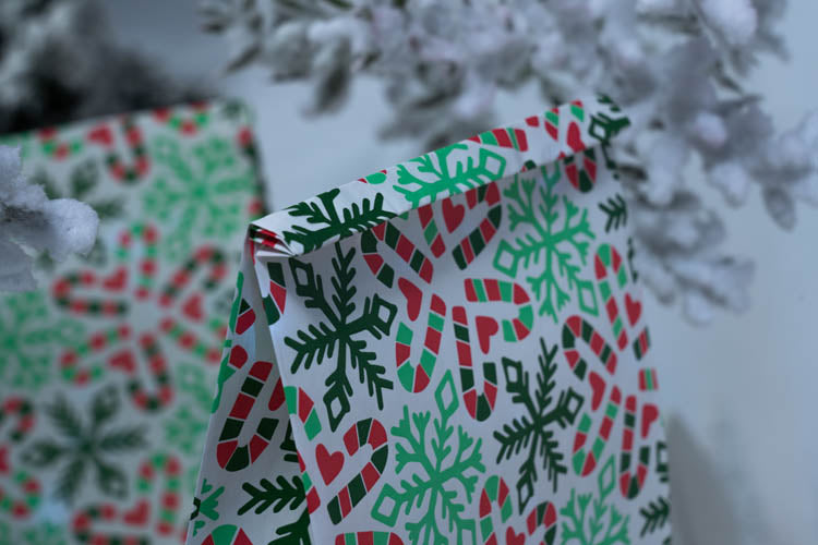 Torba papierowa świąteczna 16x8x27cm LASKA ŚWIĄTECZNA Winners Gadzety