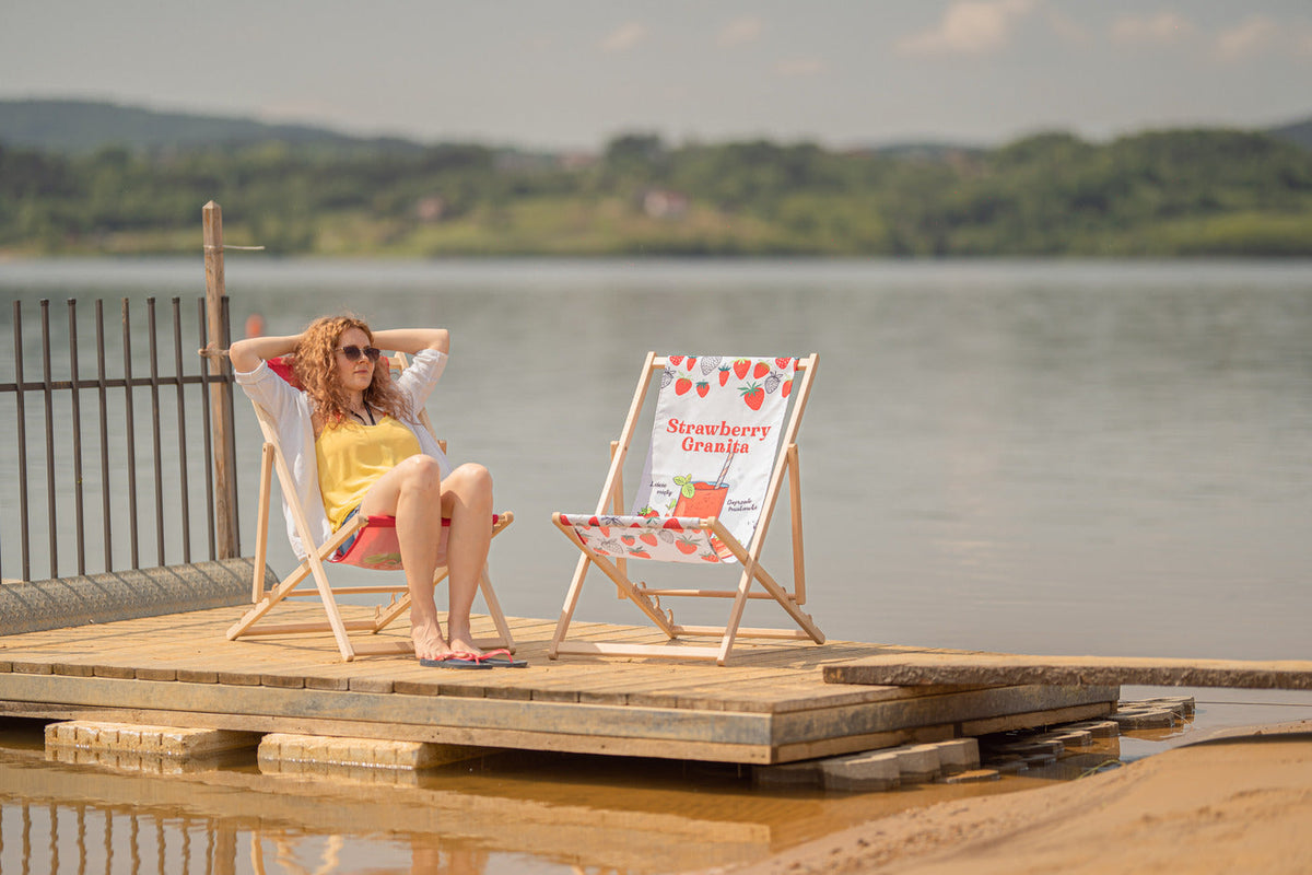 Leżak drewniany - CZERWONY Winners Gadzety