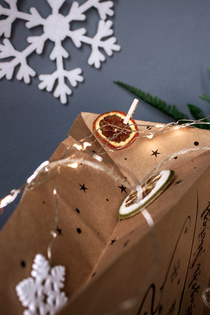 Torba papierowa świąteczna 26x14x32 WESOŁYCH ŚWIĄT Winners Gadzety