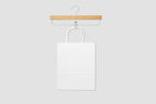 Torba papierowa z uchwytem skręcanym - BIAŁA - 240x100x320mm Winners Gadzety